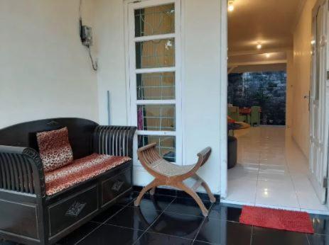 Okj Homestay Syariah Gondowulung Exterior photo